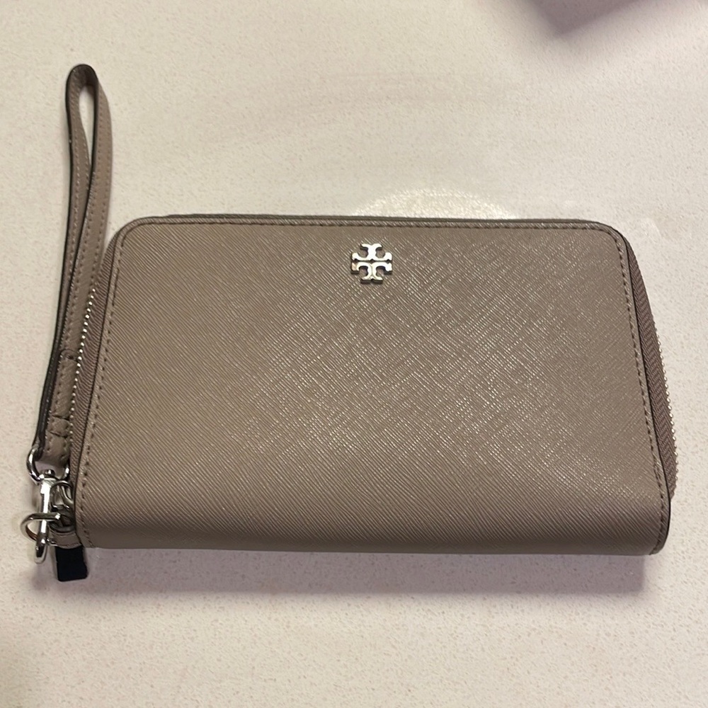 Tory Burch Wristlet - Grey